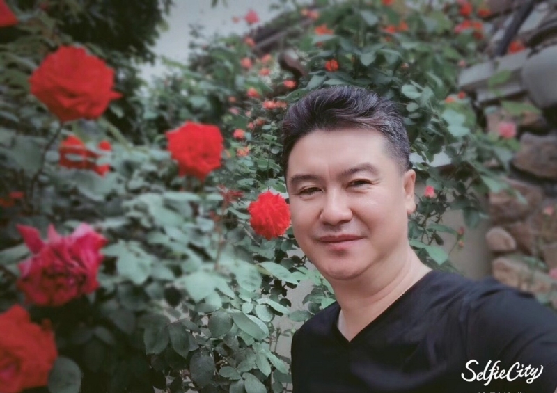 姓李名光耀的第一张照片--九龙父母相亲团