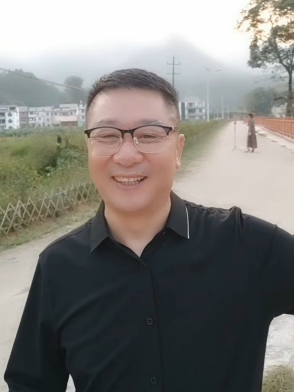 在這裡等你的第三张照片--九龙父母相亲团