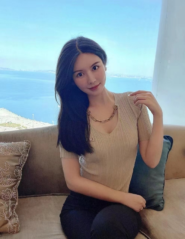 李芷晴的第一张照片--九龙父母相亲团